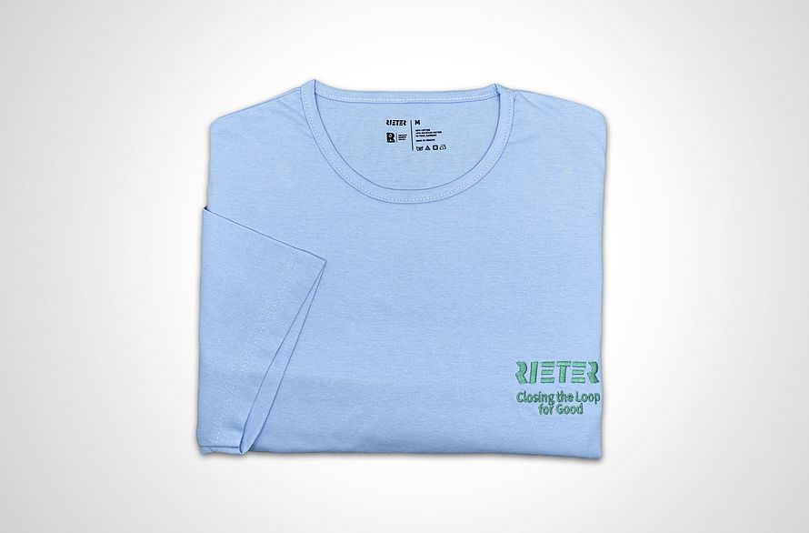 T-shirt made from recycled yarn fibers.